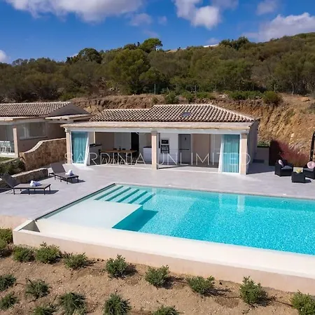 Kalli Bloom: Private Pool And Seaview Marinella (Sardinia)