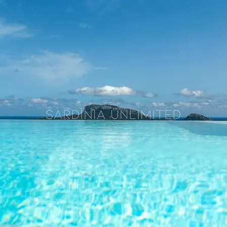 Kalli Bloom: Private Pool And Seaview